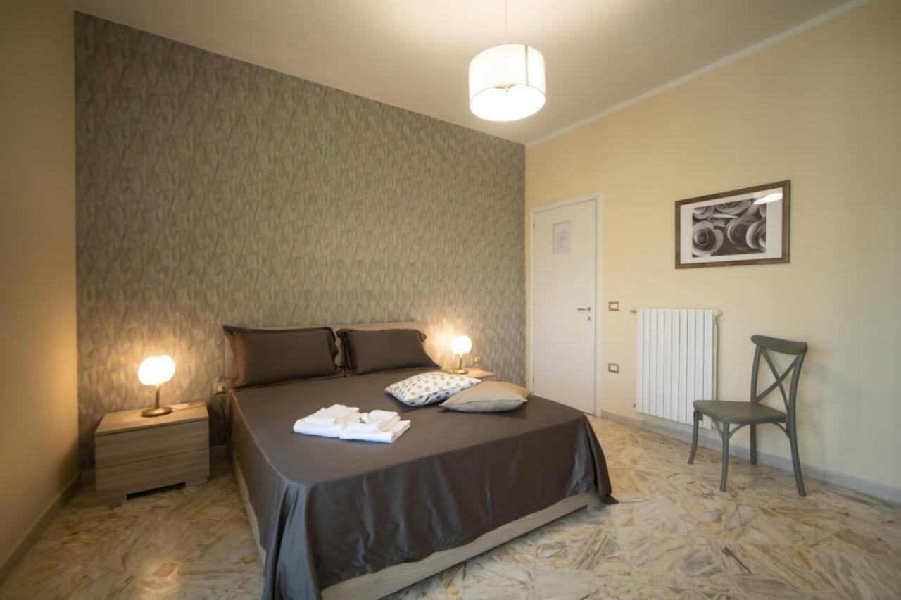 Aj Suite And Breakfast Pompei Bagian luar foto