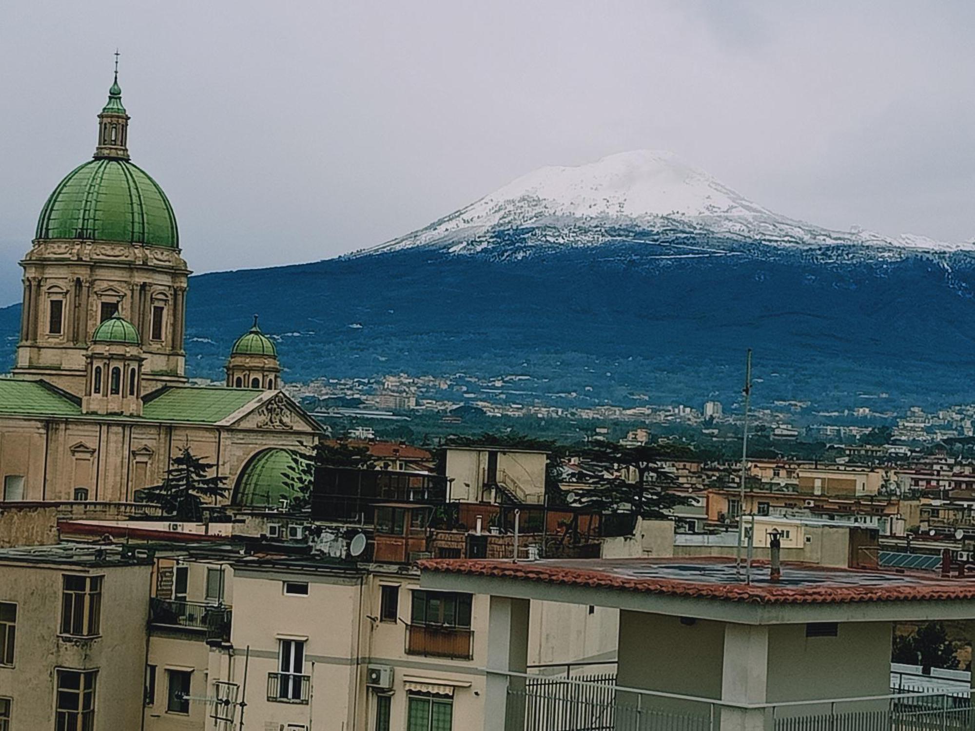 Aj Suite And Breakfast Pompei Bagian luar foto