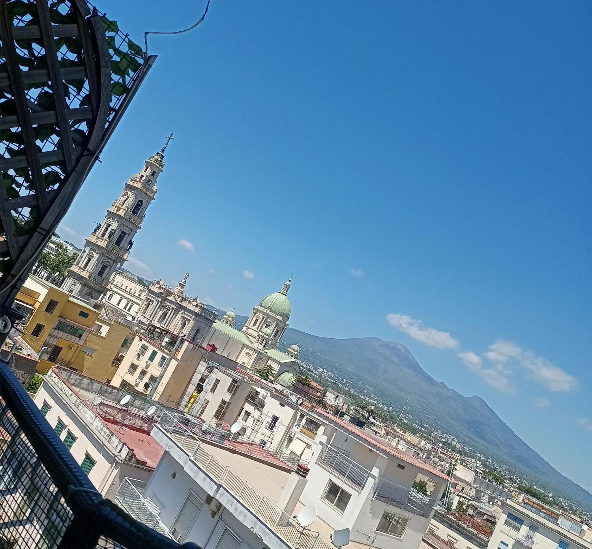 Aj Suite And Breakfast Pompei Bagian luar foto